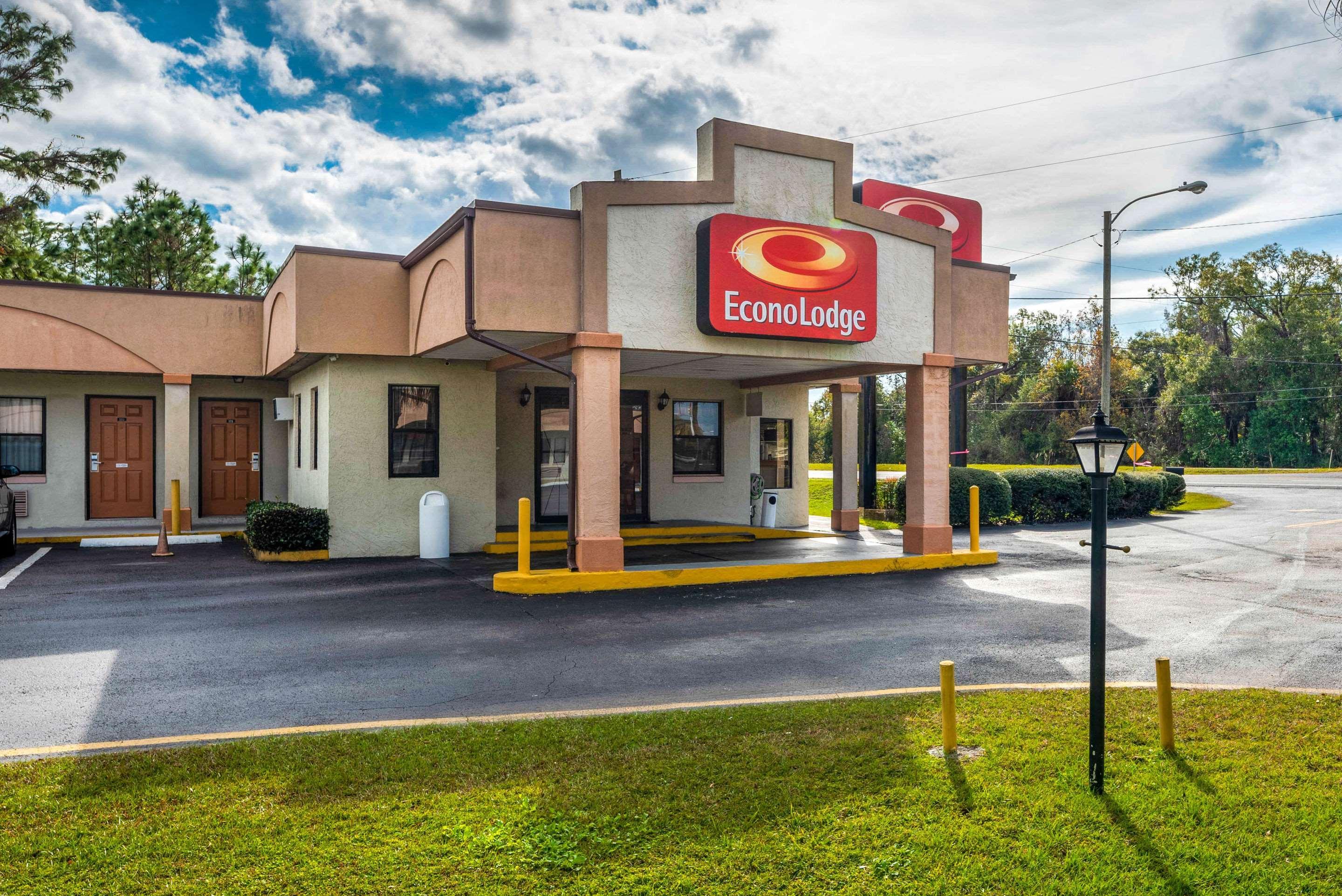 Econo Lodge Кристъл Ривър Екстериор снимка