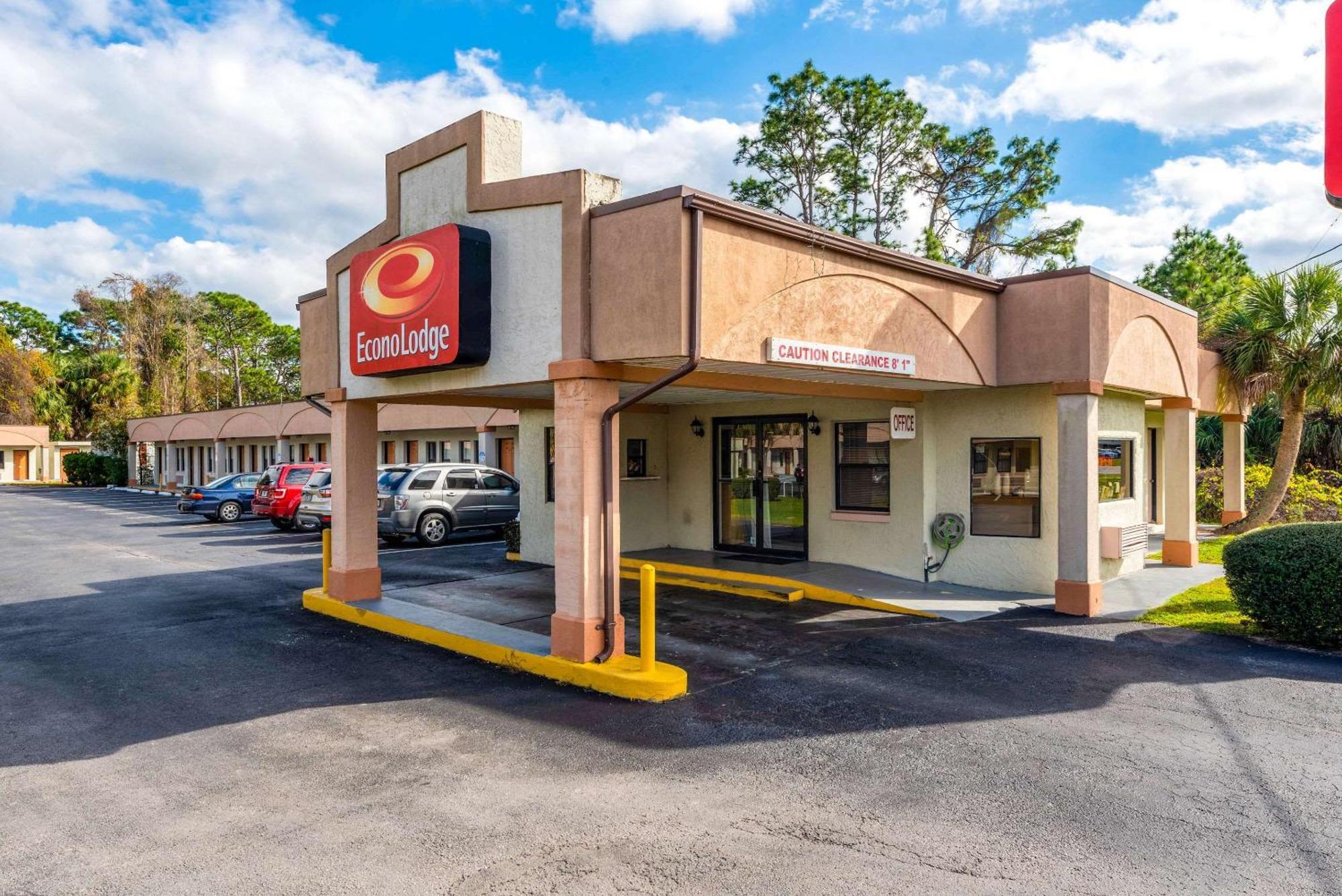 Econo Lodge Кристъл Ривър Екстериор снимка